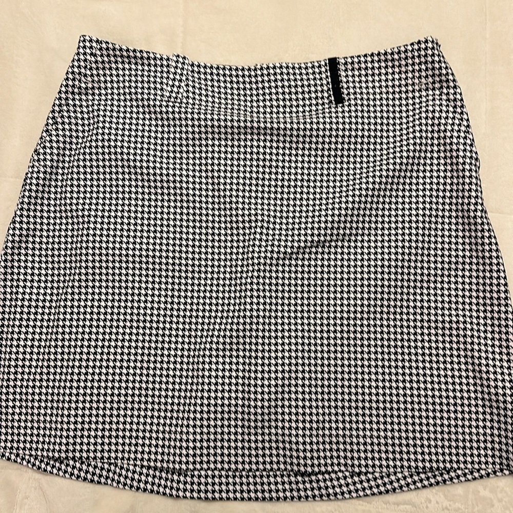 Women’s Nike Golf Size 16 Black & White Houndstooth Skort Nike Fit Dry back zip